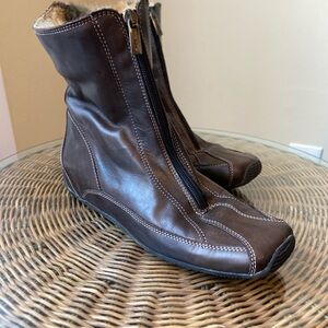 SOLD Sesto Meucci Fur Lined Leather Boots | Front Zip | Italian Luxury